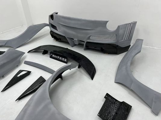 Ferrari F12 Carrozzeria in fibra di carbonio Kit F12 Novitec N-largo stile anteriore e posteriore arco del paraurti F12 spoiler del diffusore del labbro anteriore