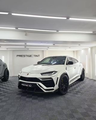 Lamborghini Urus Corpo in fibra di carbonio Kit URUS 1016 stile fibra di carbonio diffusore della bocca anteriore spoiler cappuccio arco della ruota