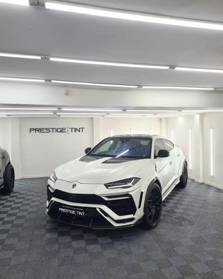 Lamborghini Urus Corpo in fibra di carbonio Kit URUS 1016 stile fibra di carbonio diffusore della bocca anteriore spoiler cappuccio arco della ruota