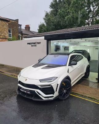 Lamborghini Urus Corpo in fibra di carbonio Kit URUS 1016 stile fibra di carbonio diffusore della bocca anteriore spoiler cappuccio arco della ruota