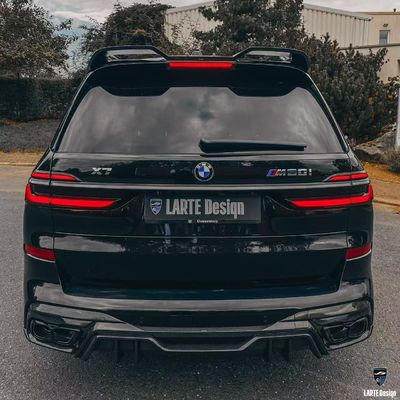 BMW X7 Corpo in fibra di carbonio Kit X7 stile LD diffusore di labbra anteriore in fibra di carbonio Arco di ruota spoiler del cofano