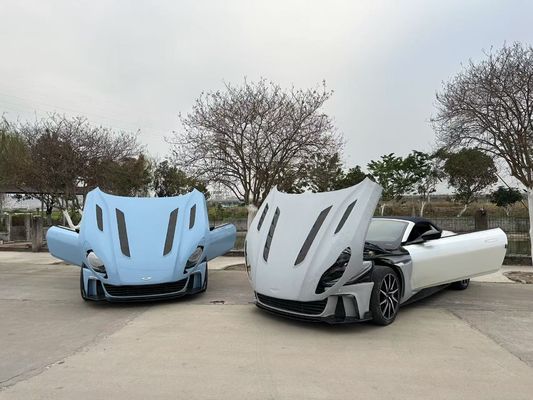 Aston Martin DB11 Carbon Fiber Body Kit DB11 stile mansory anteriore e posteriore coppiere gonna laterale parafango spoiler cappuccio