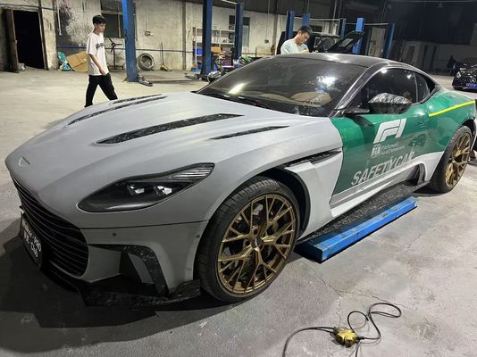 Aston Martin DB11 Carbon Fiber Body Kit DB11 stile mansory anteriore e posteriore coppiere gonna laterale parafango spoiler cappuccio
