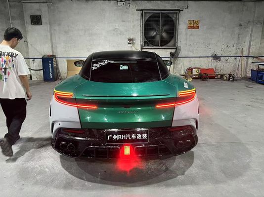 Aston Martin DB11 Carbon Fiber Body Kit DB11 stile mansory anteriore e posteriore coppiere gonna laterale parafango spoiler cappuccio