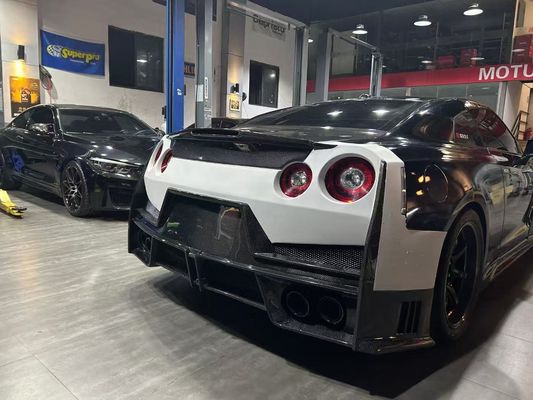 Nissan GTR Corpo in fibra di carbonio Kit GTR r35 Modernizzato 2024nismo stile spoiler paraurti anteriori e posteriori paraurti del cofano paraurti del cofano