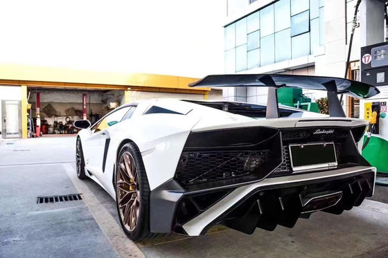 Per Lamborghini Aventador LP700 Carbon Fiber Body Kit Aventador Aggiornato 740SV Spoiler del paraurti anteriore e posteriore