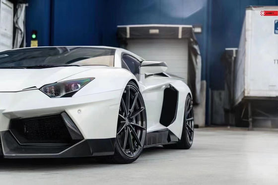 Per Lamborghini LP700 LP750 Carbon Fiber Body Kit LP700 750 Aggiornato Novi Front Shovel Side Skirt Body Kit
