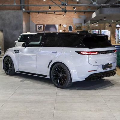 Fibra di carbonio Range Rover Sport Body Kit LM Style Labbro anteriore Arco ruota auto
