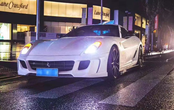 Per Ferrari 599 Body Kit 599 VORS Upgraded Style Frontale e posteriore Paraurti Side Skirt Spoiler Carbon Fiber Body Kit