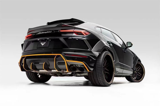 Per Lamborghini Urus Carrozzeria in fibra di carbonio Urus Upgraded VORS Style Carrozzeria frontale diffusore di labbra spoiler Hood con corpo largo