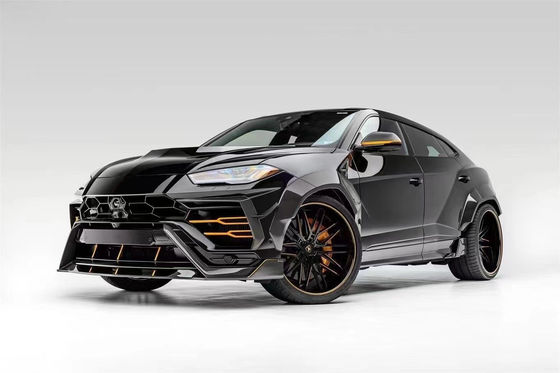 Per Lamborghini Urus Carrozzeria in fibra di carbonio Urus Upgraded VORS Style Carrozzeria frontale diffusore di labbra spoiler Hood con corpo largo