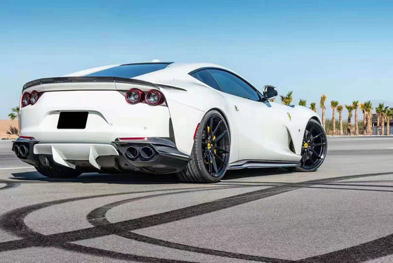 Fibra di carbonio secca per Ferrari 812 Fibra di carbonio kit corpo 812 Upgraded Nivic Stile Frontale Diffusore del labbro Spoiler Hood