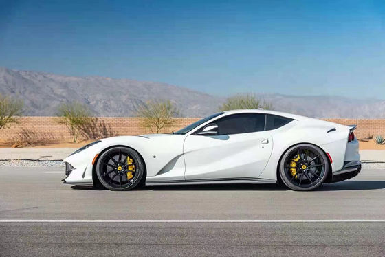 Fibra di carbonio secca per Ferrari 812 Fibra di carbonio kit corpo 812 Upgraded Nivic Stile Frontale Diffusore del labbro Spoiler Hood