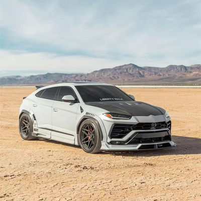 LB Style Wide-body Kit per Lamborghini URUS Carbon Fiber Body Kit Urus Carbon Fiber Front Lip Diffuser