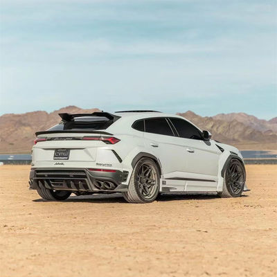 LB Style Wide-body Kit per Lamborghini URUS Carbon Fiber Body Kit Urus Carbon Fiber Front Lip Diffuser