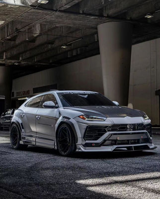 LB Style Wide-body Kit per Lamborghini URUS Carbon Fiber Body Kit Urus Carbon Fiber Front Lip Diffuser