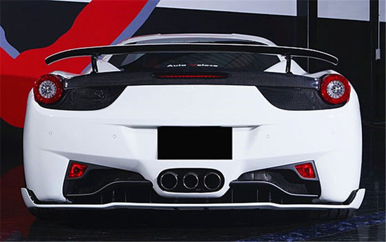 Per la Ferrari 458 Carrozzeria in fibra di carbonio
