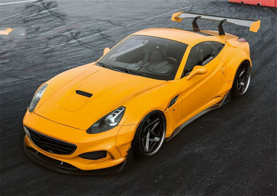 Per Ferrari California Body Kit Fibra di carbonio secca California Upgrade SD Wide-body Kit