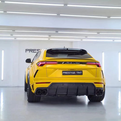 1016 Style Lamborghini Body Kit Urus Fibra di carbonio Diffusore della bocca anteriore Spoiler Hood Bianco