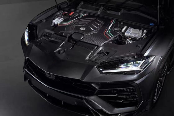 Sostituire il kit di carrozzeria Lamborghini URUS Dry Carbon Fiber Engine Liner Shield