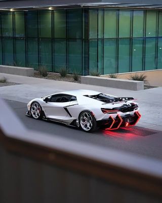 Lamborghini Revuelto Custom Body Kits Fibra di carbonio DUKE Style Custom Front Diffuser