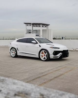 Lamborghini URUS Carbon Body Kit NT Stile Lips Diffuser Front Spoiler Custom Wide Body Kits