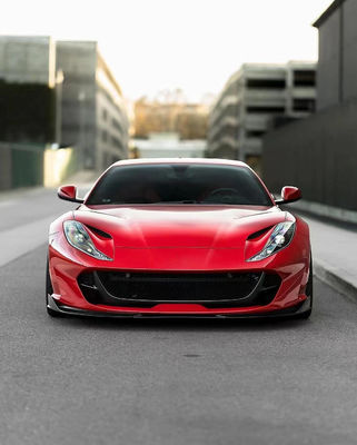 1016 Ferrari Body Kit 812 190mm Fibra di carbonio diffusore del paraurti anteriore Spoiler