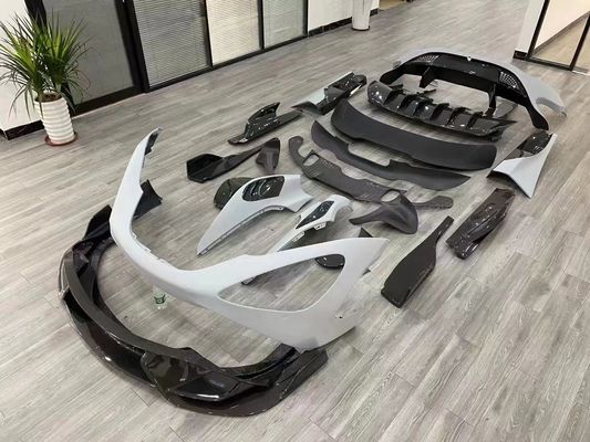 Per McLaren 720s Body Kit 720S aggiorna il 765LT Style Carbon Fiber Front e Rear Bumper Spoiler Body Kit