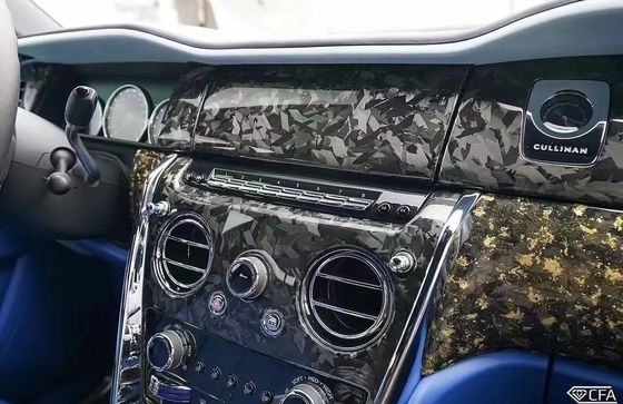 2018 Cullinan Rolls-Royce Body Kit Fibra di carbonio secca Interni panello centrale