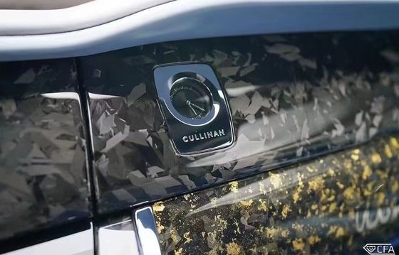 2018 Cullinan Rolls-Royce Body Kit Fibra di carbonio secca Interni panello centrale
