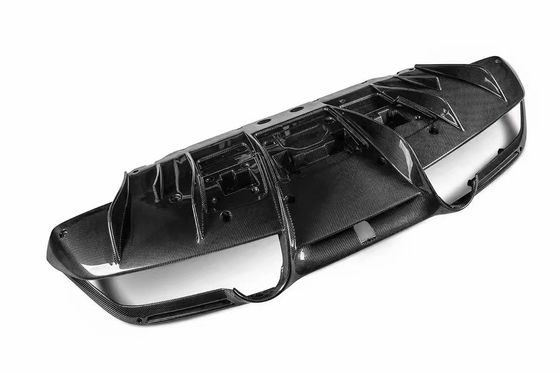 Per BMW X6M F96 Carbon Fiber Body Kit X6M F96 Aggiorna il diffusore della bocca anteriore in fibra di carbonio di stile AE