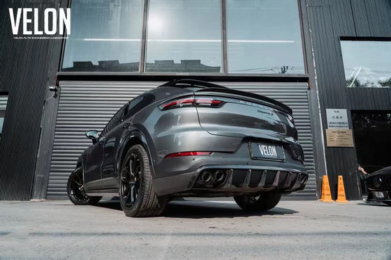 Sostituzione 2019 Porsche Cayenne Body Kit Side Skirts Dry Carbon Fiber Diffuser Spoiler
