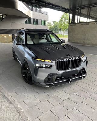 Per BMW X7 Kit corpo in fibra di carbonio X7 Kit corpo in fibra di carbonio in stile LD