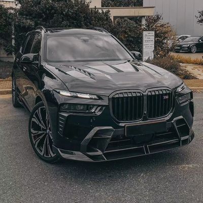 Per BMW X7 Kit corpo in fibra di carbonio X7 Kit corpo in fibra di carbonio in stile LD