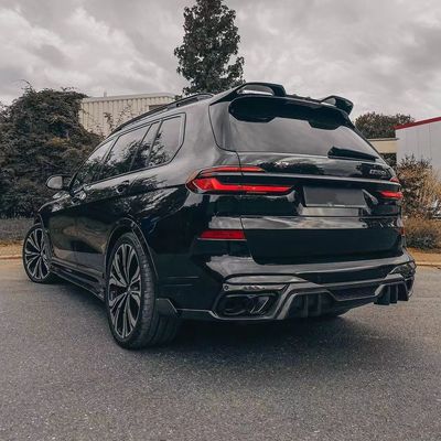Per BMW X7 Kit corpo in fibra di carbonio X7 Kit corpo in fibra di carbonio in stile LD