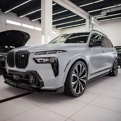 Per la BMW X7 Kit corpo in fibra di carbonio X7 Kit corpo in fibra di carbonio diffusore della bocca anteriore spoiler cappuccio gonna laterale