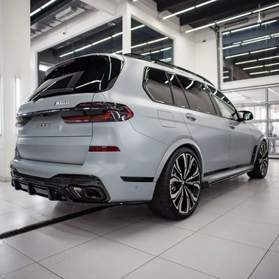 Per la BMW X7 Kit corpo in fibra di carbonio X7 Kit corpo in fibra di carbonio diffusore della bocca anteriore spoiler cappuccio gonna laterale