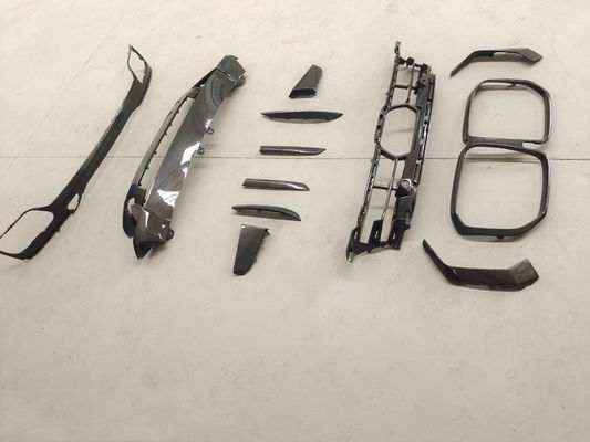 Per BMW X7 Kit corpo in fibra di carbonio X7 OEM stile diffusore labiale frontale in fibra di carbonio Kit corpo in ombra di luce grande