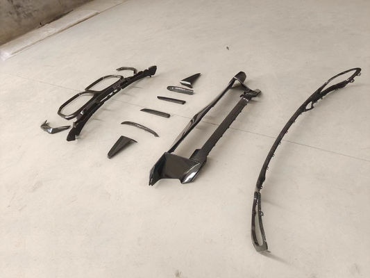 Per BMW X7 Kit corpo in fibra di carbonio X7 OEM stile diffusore labiale frontale in fibra di carbonio Kit corpo in ombra di luce grande