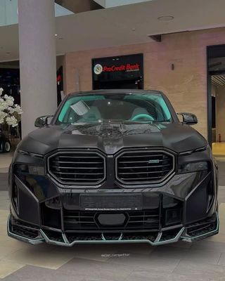 XM Bmw Wide Body Kit Fibra di carbonio Spoiler della bocca anteriore Nero Bmw Side Skirt Arco della ruota