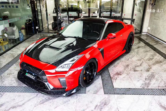 Per Nissan GTR Body Kit GTR R35 aggiorna il kit di carrozzeria in fibra di carbonio di stile VARIS