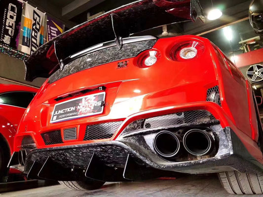 Per Nissan GTR Body Kit GTR R35 aggiorna il kit di carrozzeria in fibra di carbonio di stile VARIS