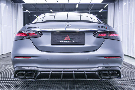 Auto Parts Carbon Fiber Body Kit per Mercedes E63S E63s Carbon Fiber Front Scoop Diffuser Spoiler Carbon Fiber Hood