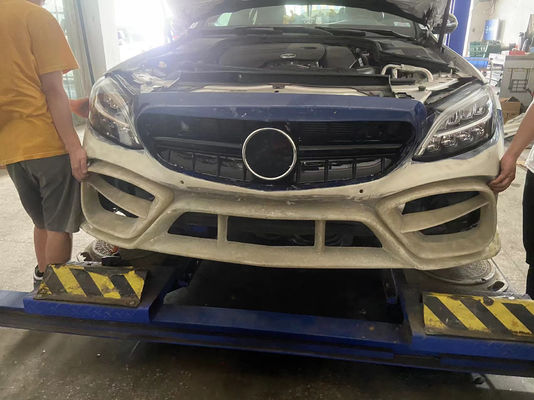 Ricambi auto per Mercedes W205 C180 C260 C300 Body Kit W205 C180 C260 C300 Upgraded IMP Style Front Bumper Body Kit
