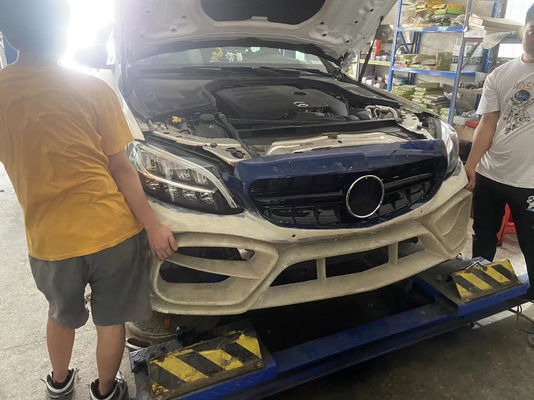 Ricambi auto per Mercedes W205 C180 C260 C300 Body Kit W205 C180 C260 C300 Upgraded IMP Style Front Bumper Body Kit