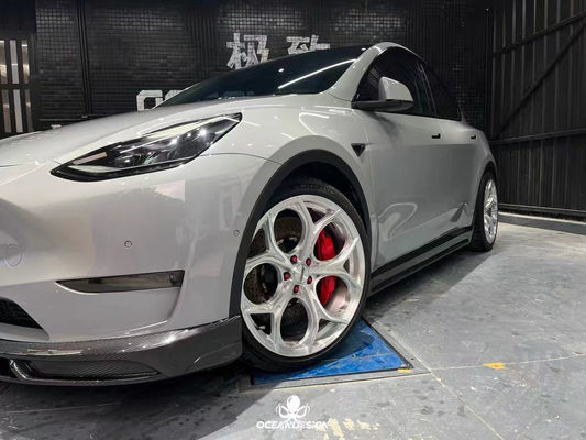 Bianco luminoso Modello Y Larghezza personalizzata Diffusore posteriore Bumper Fibra di carbonio secca