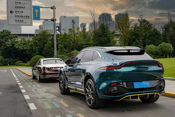 Nuovo prodotto per Aston Martin DBX Body Kit DBX Fibra di carbonio anteriore, paraurti laterali, gonna diffusore