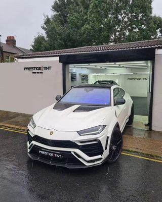 Lamborghini Urus Corpo in fibra di carbonio Kit URUS 1016 stile fibra di carbonio diffusore della bocca anteriore spoiler cappuccio arco della ruota