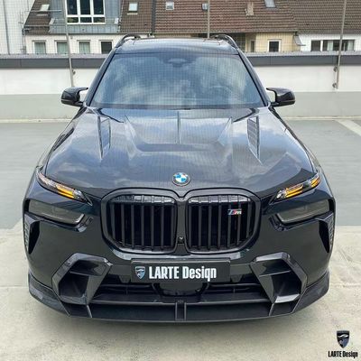 BMW X7 Corpo in fibra di carbonio Kit X7 stile LD diffusore di labbra anteriore in fibra di carbonio Arco di ruota spoiler del cofano